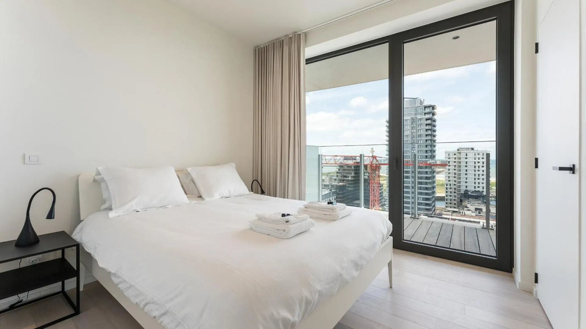 Apartment Central Park Fenomenaal App Met Zwembad En Gym! Ostend